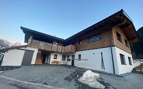 Haus Anton lebt